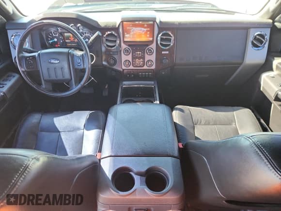 ✅ 2013 Ford F-350 King Ranch • VIN: 1FT8W3BT1DEB74081 • Lot: 86194415. Wystawiony na Copart z przebiegiem 147 052 mil. Bezpłatny archiwum sprzedaży aukcyjnych z USA i szczegółowy raport historii pojazdu na DreamBid. Zdjęcie 8.