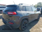 ✅ 2016 Jeep Cherokee Latitude • VIN: 1C4PJMCS3GW167279 • Lot: 43182725. Wystawiony na IAAI z przebiegiem 122 493 mil. Bezpłatny archiwum sprzedaży aukcyjnych z USA i szczegółowy raport historii pojazdu na DreamBid. Zdjęcie 4.