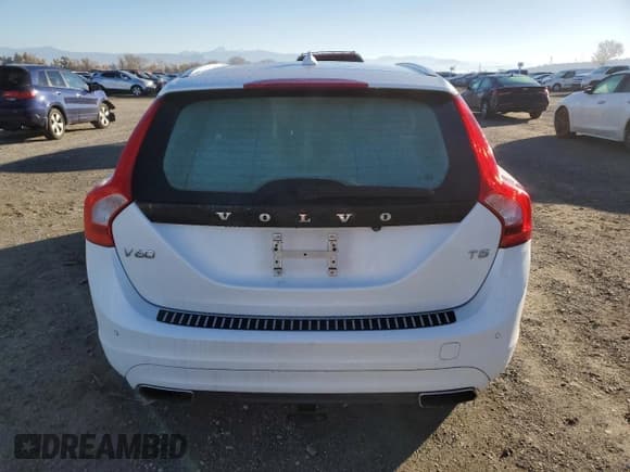 ✅ 2015 Volvo V60 T5 Drive-E Platinum • VIN: YV140MEM1F1266256 • Lot: 83092644. Listed on Copart with 44,048 mi. Free auction sales archive from the USA and detailed vehicle history report at DreamBid. Image 6.