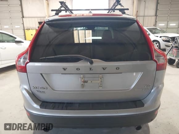✅ 2012 Volvo XC60 3.0L • VIN: YV4902DZ5C2293976 • Lot: 43657480. Listed on IAAI with 132,931 mi. Free auction sales archive from the USA and detailed vehicle history report at DreamBid. Image 17.