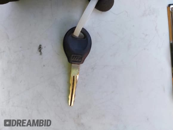 ✅ 2001 Nissan Frontier XE • VIN: 1N6DD26S51C389192 • Lot: 43633106. Wystawiony na IAAI z przebiegiem 245 128 mil. Bezpłatny archiwum sprzedaży aukcyjnych z USA i szczegółowy raport historii pojazdu na DreamBid. Zdjęcie 11.