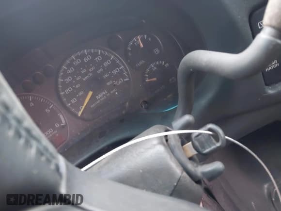 ✅ 2000 Chevrolet Blazer LT • VIN: 1GNDT13WXY2214421 • Lot: 41525220. Wystawiony na IAAI z przebiegiem Nie podano. Bezpłatny archiwum sprzedaży aukcyjnych z USA i szczegółowy raport historii pojazdu na DreamBid. Zdjęcie 11.