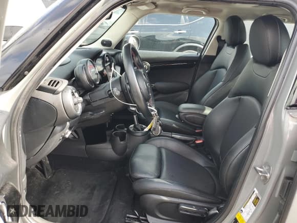 ✅ 2018 MINI Hardtop 4 Door Cooper S • VIN: WMWXU3C5XJ2F51599 • Lot: 59171195. Listed on Copart with 53,484 mi. Free auction sales archive from the USA and detailed vehicle history report at DreamBid. Image 7.