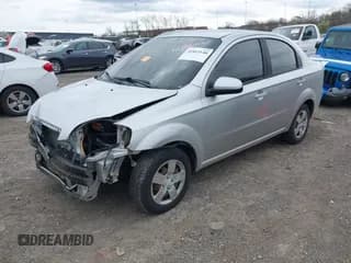 ✅ 2011 Chevrolet Aveo 1LT • VIN: KL1TD5DE8BB131406 • Lot: 41843140. Wystawiony na IAAI z przebiegiem 74 012 mil. Bezpłatny archiwum sprzedaży aukcyjnych z USA i szczegółowy raport historii pojazdu na DreamBid. Zdjęcie 2.