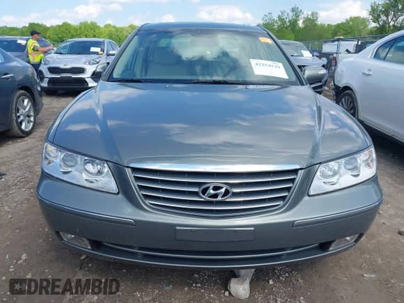 2008 Hyundai Azera Limited с VIN KMHFC46FX8A263425, выставлен на аукционе IAAI как лот 42254129 с пробегом 58 480 миль миль и . История ставок и продаж доступна на DreamBid. Изображение 12.