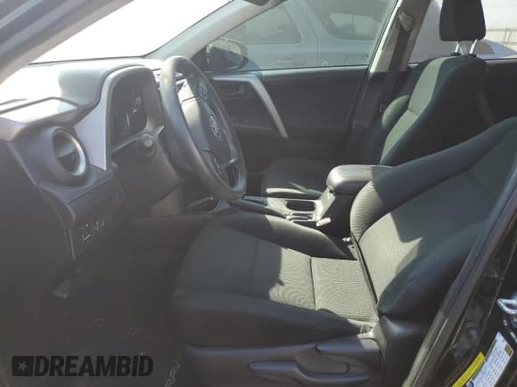 ✅ 2017 Toyota RAV4 LE • VIN: 2T3ZFREV4HW364606 • Лот: 84965175. Опубликован ранее на Copart с пробегом 101 301 миль. Бесплатный доступ к архиву аукционных продаж из США и подробный отчёт об истории автомобиля на DreamBid. Изображение 7.