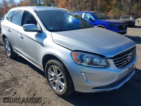 ✅ 2015 Volvo XC60 T5 • VIN: YV4612RK0F2686932 • Lot: 43502739. Listed on IAAI with 190,197 mi. Free auction sales archive from the USA and detailed vehicle history report at DreamBid. Image 1.