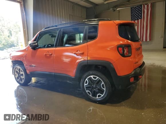 ✅ 2016 Jeep Renegade Trailhawk • VIN: ZACCJBCT8GPC91864 • Lot: 81222165. Listed on Copart with 204,563 mi. Free auction sales archive from the USA and detailed vehicle history report at DreamBid. Image 2.