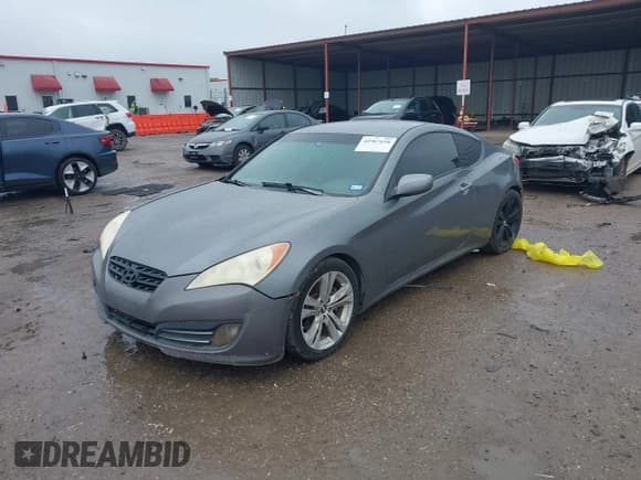 ✅ 2010 Hyundai Genesis Coupe • VIN: KMHHU6KH3AU008595 • Lot: 41967658. Wystawiony na IAAI z przebiegiem 174 161 mil. Bezpłatny archiwum sprzedaży aukcyjnych z USA i szczegółowy raport historii pojazdu na DreamBid. Zdjęcie 17.