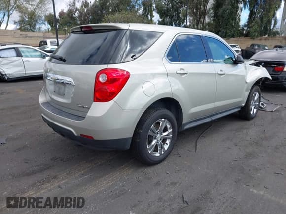 ✅ 2014 Chevrolet Equinox LS • VIN: 2GNALAEK7E6230426 • Lot: 43449246. Listed on IAAI with 92,784 mi. Free auction sales archive from the USA and detailed vehicle history report at DreamBid. Image 4.