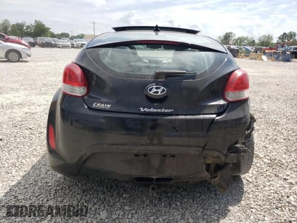 ✅ 2013 Hyundai Veloster w/Black Int • VIN: KMHTC6AD8DU179536 • Lot: 54532414. Wystawiony na Copart z przebiegiem 92 496 mil. Bezpłatny archiwum sprzedaży aukcyjnych z USA i szczegółowy raport historii pojazdu na DreamBid. Zdjęcie 6.