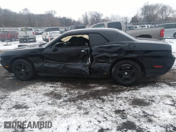 ✅ 2010 Dodge Challenger SE • VIN: 2B3CJ4DV3AH109316 • Lot: 41315941. Wystawiony na IAAI z przebiegiem 102 566 mil. Bezpłatny archiwum sprzedaży aukcyjnych z USA i szczegółowy raport historii pojazdu na DreamBid. Zdjęcie 14.