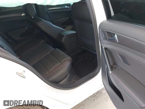 ✅ 2020 Volkswagen Golf GTI S • VIN: 3VW5T7AU1LM014723 • Лот: 42761810. Опубликован ранее на IAAI с пробегом 33 507 миль. Бесплатный доступ к архиву аукционных продаж из США и подробный отчёт об истории автомобиля на DreamBid. Изображение 8.