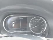 ✅ 2019 Nissan Kicks SV • VIN: 3N1CP5CU2KL509990 • Lot: 42657448. Wystawiony na IAAI z przebiegiem 52 459 mil. Bezpłatny archiwum sprzedaży aukcyjnych z USA i szczegółowy raport historii pojazdu na DreamBid. Zdjęcie 7.