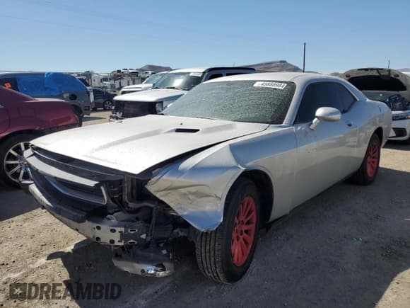 ✅ 2010 Dodge Challenger SE • VIN: 2B3CJ4DV9AH249533 • Lot: 45888984. Wystawiony na Copart z przebiegiem 165 796 mil. Bezpłatny archiwum sprzedaży aukcyjnych z USA i szczegółowy raport historii pojazdu na DreamBid. Zdjęcie 1.