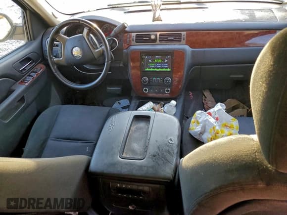 ✅ 2011 Chevrolet Suburban LS • VIN: 1GNSCHE09BR265951 • Lot: 93891265. Listed on Copart with 209,312 mi. Free auction sales archive from the USA and detailed vehicle history report at DreamBid. Image 8.