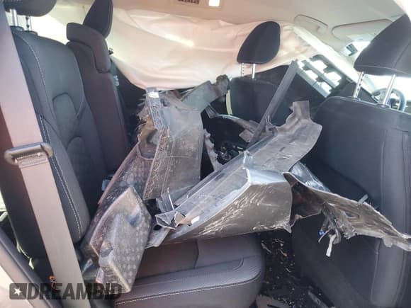 ✅ 2024 Nissan Pathfinder S • VIN: 5N1DR3AC3RC288685 • Lot: 68927125. Wystawiony na Copart z przebiegiem 16 213 mil. Bezpłatny archiwum sprzedaży aukcyjnych z USA i szczegółowy raport historii pojazdu na DreamBid. Zdjęcie 11.