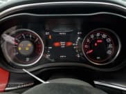 ✅ 2018 Dodge Challenger R/T • VIN: 2C3CDZBT8JH211655 • Lot: 86293584. Wystawiony na Copart z przebiegiem 61 667 mil. Bezpłatny archiwum sprzedaży aukcyjnych z USA i szczegółowy raport historii pojazdu na DreamBid. Zdjęcie 9.