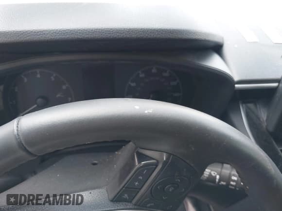 ✅ 2024 Toyota Corolla Cross Hybrid S • VIN: 7MUFBABG0RV020690 • Лот: 43535431. Опубликован ранее на IAAI с пробегом Не указан. Бесплатный доступ к архиву аукционных продаж из США и подробный отчёт об истории автомобиля на DreamBid. Изображение 7.