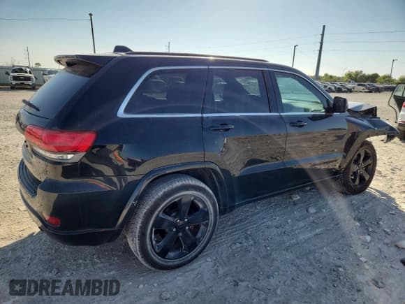 ✅ 2015 Jeep Grand Cherokee Altitude • VIN: 1C4RJEAG4FC654116 • Lot: 82632725. Listed on Copart with 166,784 mi. Free auction sales archive from the USA and detailed vehicle history report at DreamBid. Image 3.