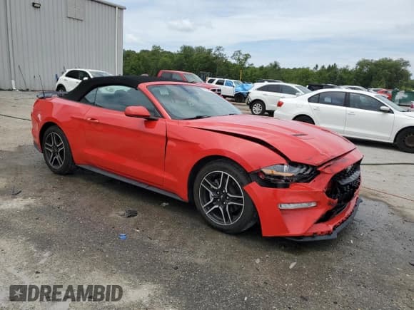 ✅ 2021 Ford Mustang EcoBoost • VIN: 1FATP8UH0M5116613 • Lot: 58559435. Wystawiony na Copart z przebiegiem 68 995 mil. Bezpłatny archiwum sprzedaży aukcyjnych z USA i szczegółowy raport historii pojazdu na DreamBid. Zdjęcie 4.