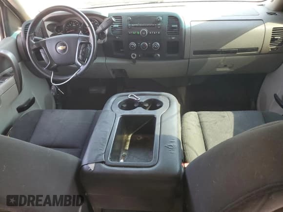 ✅ 2014 Chevrolet Silverado 2500HD Work Truck • VIN: 1GC1KVCG3EF154016 • Лот: 87250195. Опубликован ранее на Copart с пробегом 312 738 миль. Бесплатный доступ к архиву аукционных продаж из США и подробный отчёт об истории автомобиля на DreamBid. Изображение 8.