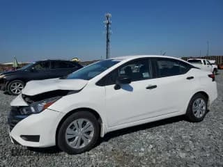 ✅ 2024 Nissan Versa S • VIN: 3N1CN8DV6RL895385 • Lot: 82696985. Wystawiony na Copart z przebiegiem 28 749 mil. Bezpłatny archiwum sprzedaży aukcyjnych z USA i szczegółowy raport historii pojazdu na DreamBid. Zdjęcie 1.