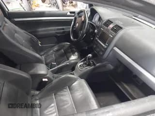 ✅ 2008 Volkswagen R32 • VIN: WVWKC71K58W155564 • Lot: 43389169. Wystawiony na IAAI z przebiegiem Nie podano. Bezpłatny archiwum sprzedaży aukcyjnych z USA i szczegółowy raport historii pojazdu na DreamBid. Zdjęcie 5.