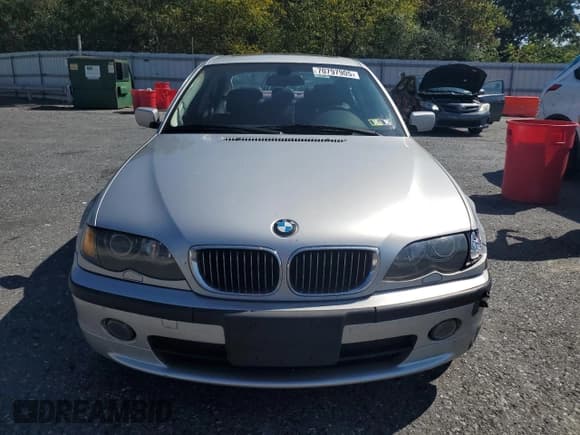 ✅ 2004 BMW 3 Series 330xi • VIN: WBAEW53484PN33076 • Lot: 70797905. Listed on Copart with 261,490 mi. Free auction sales archive from the USA and detailed vehicle history report at DreamBid. Image 5.