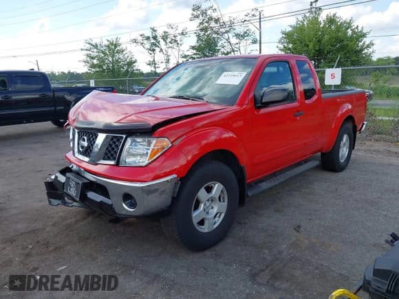 ✅ 2005 Nissan Frontier SE • VIN: 1N6AD06U25C429677 • Lot: 42225613. Wystawiony na IAAI z przebiegiem 190 865 mil. Bezpłatny archiwum sprzedaży aukcyjnych z USA i szczegółowy raport historii pojazdu na DreamBid. Zdjęcie 17.