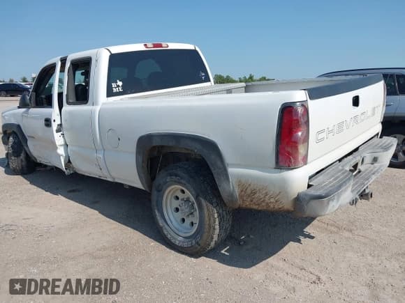 ✅ 2003 Chevrolet Silverado 2500HD LS • VIN: 1GCHC29U93Z155304 • Лот: 43158969. Опубликован ранее на IAAI с пробегом Не указан. Бесплатный доступ к архиву аукционных продаж из США и подробный отчёт об истории автомобиля на DreamBid. Изображение 3.