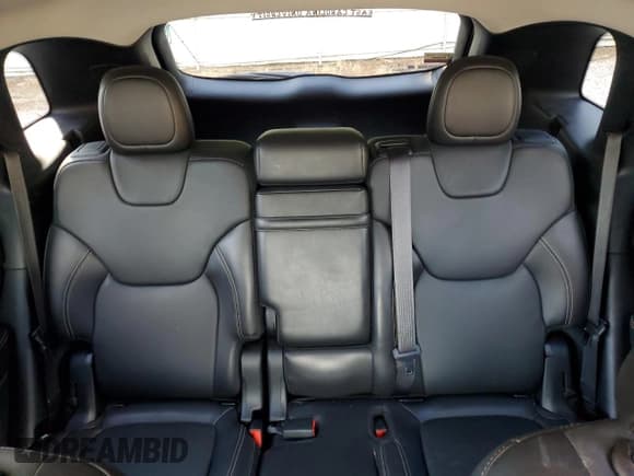 ✅ 2018 Jeep Cherokee Limited • VIN: 1C4PJLDB3JD565930 • Lot: 81295825. Wystawiony na Copart z przebiegiem 64 549 mil. Bezpłatny archiwum sprzedaży aukcyjnych z USA i szczegółowy raport historii pojazdu na DreamBid. Zdjęcie 10.