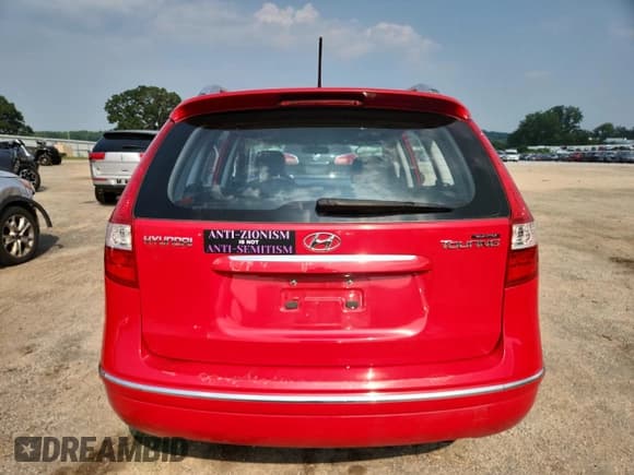 ✅ 2011 Hyundai Elantra SE • VIN: KMHDC8AE1BU108622 • Lot: 66855745. Listed on Copart with 126,714 mi. Free auction sales archive from the USA and detailed vehicle history report at DreamBid. Image 6.