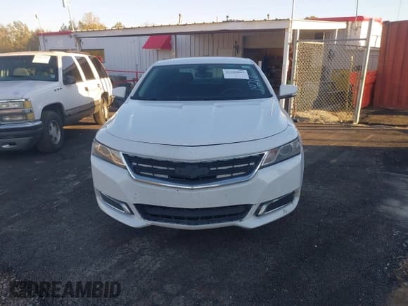 ✅ 2017 Chevrolet Impala LT • VIN: 2G1105SA8H9142176 • Lot: 43580865. Wystawiony na IAAI z przebiegiem 300 615 mil. Bezpłatny archiwum sprzedaży aukcyjnych z USA i szczegółowy raport historii pojazdu na DreamBid. Zdjęcie 12.