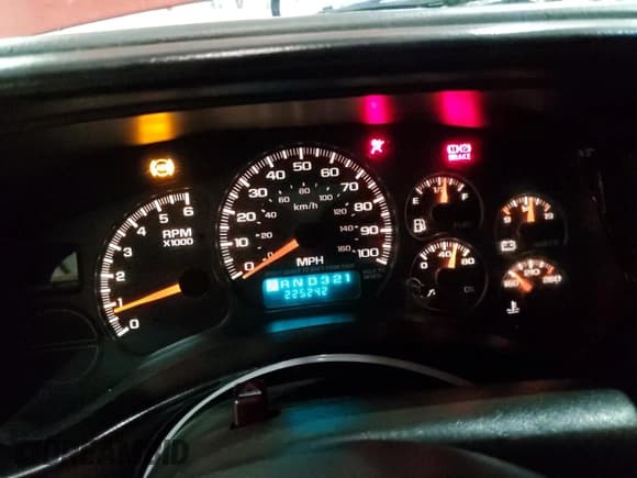 ✅ 2000 Chevrolet Silverado 1500 • VIN: 1GCEK14W0YZ202333 • Lot: 79273364. Listed on Copart with 225,242 mi. Free auction sales archive from the USA and detailed vehicle history report at DreamBid. Image 9.