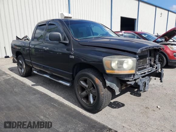 ✅ 2006 Dodge 1500 SLT • VIN: 1D7HA18206J191021 • Lot: 82747655. Wystawiony na Copart z przebiegiem 206 804 mil. Bezpłatny archiwum sprzedaży aukcyjnych z USA i szczegółowy raport historii pojazdu na DreamBid. Zdjęcie 4.