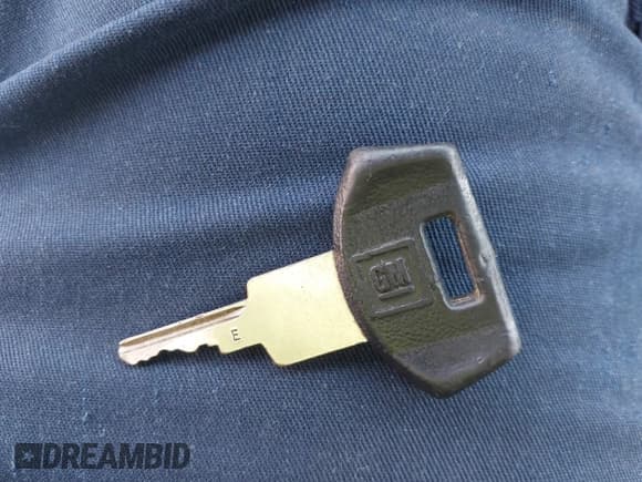 ✅ 1992 Pontiac Grand Prix LE • VIN: 1G2WH54T9NF318762 • Лот: 42480633. Опубликован ранее на IAAI с пробегом 53 773 миль. Бесплатный доступ к архиву аукционных продаж из США и подробный отчёт об истории автомобиля на DreamBid. Изображение 11.