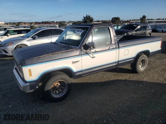 ✅ 1984 Ford Ranger XLT • VIN: 1FTCR10A4EUD01209 • Lot: 91868765. Wystawiony na Copart z przebiegiem 64 446 mil. Bezpłatny archiwum sprzedaży aukcyjnych z USA i szczegółowy raport historii pojazdu na DreamBid. Zdjęcie 1.