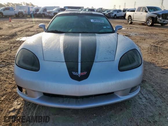 ✅ 2012 Chevrolet Corvette 1LT • VIN: 1G1YE2DW8C5107702 • Lot: 58532065. Listed on Copart with 128,105 mi. Free auction sales archive from the USA and detailed vehicle history report at DreamBid. Image 5.