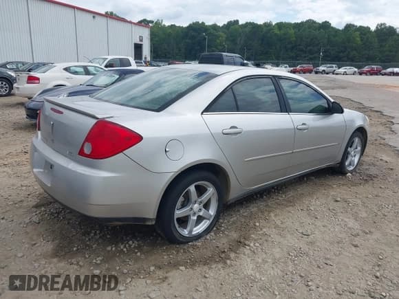 ✅ 2007 Pontiac G6 G6 • VIN: 1G2ZG58N674126872 • Lot: 42832558. Listed on IAAI with 236,825 mi. Free auction sales archive from the USA and detailed vehicle history report at DreamBid. Image 4.