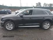 ✅ 2020 Audi Q5 Premium • VIN: WA1ANAFY8L2000632 • Lot: 43777061. Wystawiony na IAAI z przebiegiem 49 487 mil. Bezpłatny archiwum sprzedaży aukcyjnych z USA i szczegółowy raport historii pojazdu na DreamBid. Zdjęcie 14.