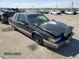 ✅ 1992 Cadillac Fleetwood • VIN: 1G6CB13B7N4278200 • Лот: 75325584. Опубликован ранее на Copart с пробегом Не указан. Бесплатный доступ к архиву аукционных продаж из США и подробный отчёт об истории автомобиля на DreamBid. Изображение 4.