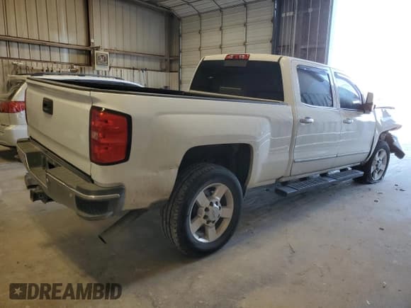 ✅ 2019 Chevrolet Silverado 2500HD LTZ • VIN: 1GC1KTEG7KF135191 • Lot: 83105174. Wystawiony na Copart z przebiegiem 150 679 mil. Bezpłatny archiwum sprzedaży aukcyjnych z USA i szczegółowy raport historii pojazdu na DreamBid. Zdjęcie 3.