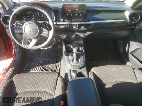 ✅ 2021 Kia Forte LXS • VIN: 3KPF24AD4ME352900 • Лот: 82753475. Опубликован ранее на Copart с пробегом 66 079 миль. Бесплатный доступ к архиву аукционных продаж из США и подробный отчёт об истории автомобиля на DreamBid. Изображение 8.