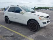 ✅ 2009 Mercedes-Benz M 350 • VIN: 4JGBB86E19A499429 • Lot: 43624114. Listed on IAAI with 172,647 mi. Free auction sales archive from the USA and detailed vehicle history report at DreamBid. Image 1.