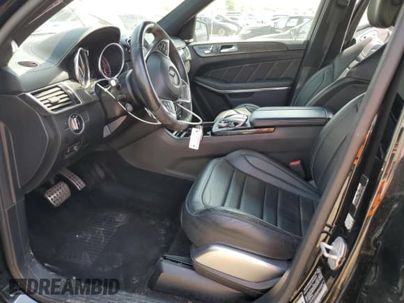 ✅ 2018 Mercedes-Benz GLS 63 AMG • VIN: 4JGDF7FE9JB031079 • Lot: 54324965. Listed on Copart with 132,581 mi. Free auction sales archive from the USA and detailed vehicle history report at DreamBid. Image 7.