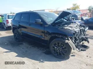 ✅ 2021 Jeep Grand Cherokee Laredo X • VIN: 1C4RJFAG8MC889752 • Лот: 43241085. Опубликован ранее на IAAI с пробегом 27 689 миль. Бесплатный доступ к архиву аукционных продаж из США и подробный отчёт об истории автомобиля на DreamBid. Изображение 1.