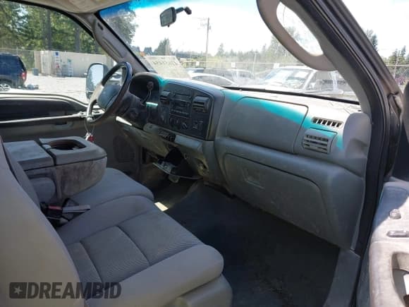 ✅ 2006 Ford F-250 XL • VIN: 1FTSX21P16EB98689 • Lot: 42651454. Listed on IAAI with 249,074 mi. Free auction sales archive from the USA and detailed vehicle history report at DreamBid. Image 5.