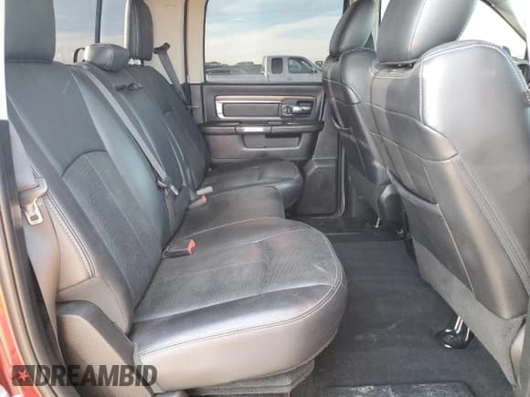 ✅ 2018 Ram 2500 Laramie • VIN: 3C6UR5FL7JG177705 • Lot: 81794275. Wystawiony na Copart z przebiegiem 96 431 mil. Bezpłatny archiwum sprzedaży aukcyjnych z USA i szczegółowy raport historii pojazdu na DreamBid. Zdjęcie 10.