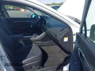 2023 Hyundai Sonata Limited с VIN KMHL54JJ0PA061085, выставлен на аукционе IAAI как лот 43328208 с пробегом 21 423 миль миль и . История ставок и продаж доступна на DreamBid. Изображение 5.